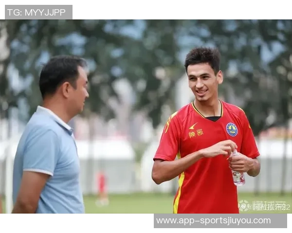 阿布拉汗在海港的告别与五年珍贵旅程的回忆与感悟 阿布拉汗在海港的告别与五年珍贵旅程的回忆与感悟